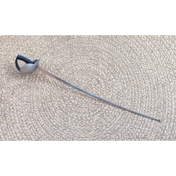 British with medium blade curvature